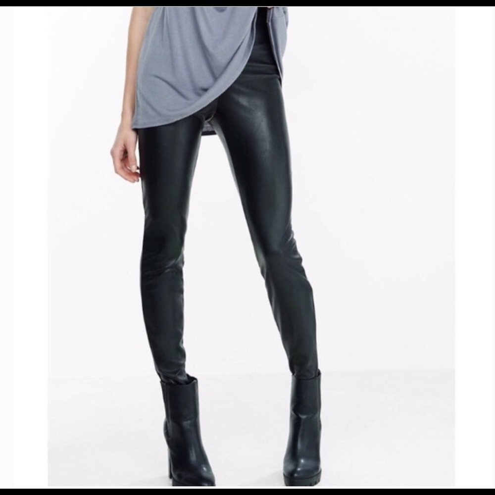 EXPRESS Faux leather scuba black leggings L
